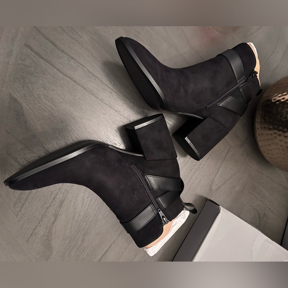 Vionic Tenley Women's Mid Shaft Ankle Boot - Picture 5 of 12